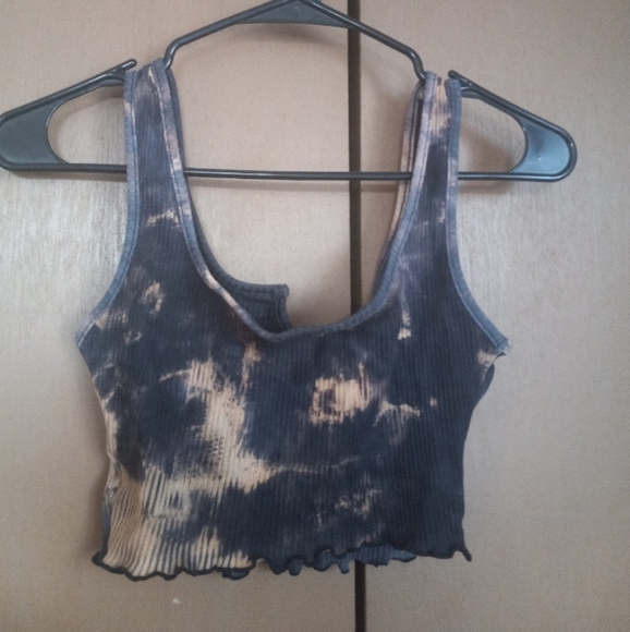 SHEIN RIBBED CROP TOP NOTCHED NECKLINE. WOMENS SIZE S. - Picture 11 of 11